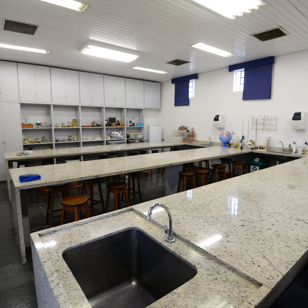 AMBIENTE - CC01-9479